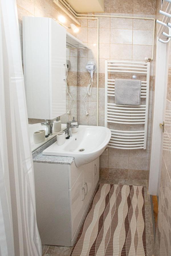 For You Apartman ギュラ エクステリア 写真