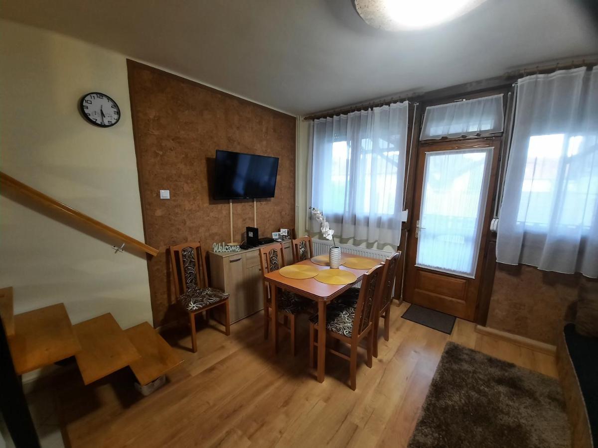 For You Apartman ギュラ エクステリア 写真